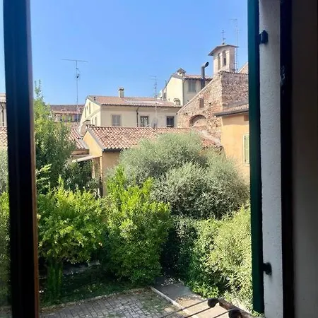 San Tomaso * فيرونا